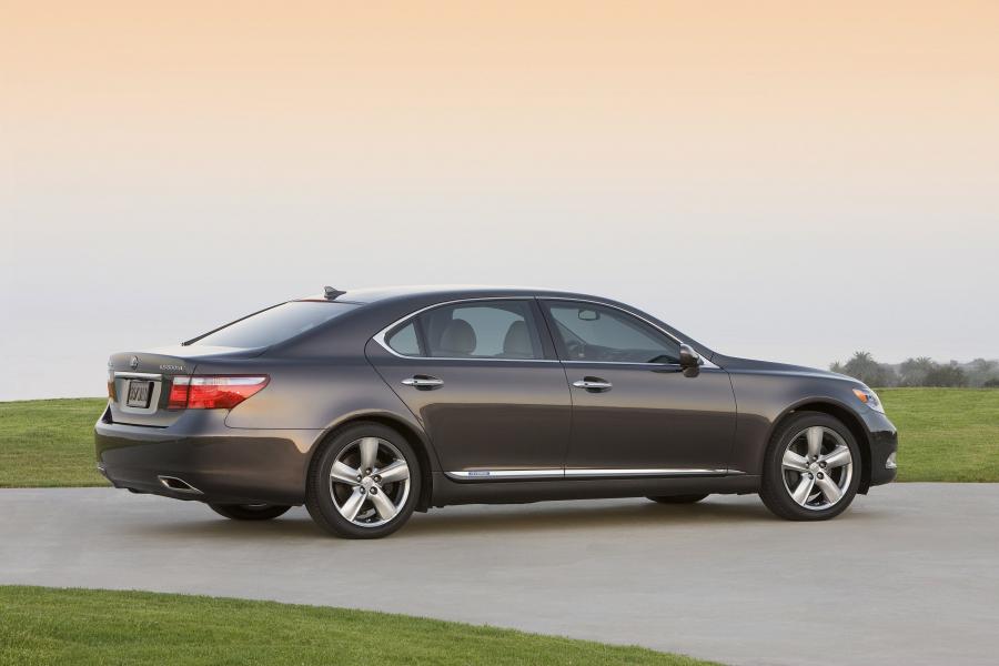  Lexus LS600h Pebble Edition 2009 года  (фото 4 из 6)